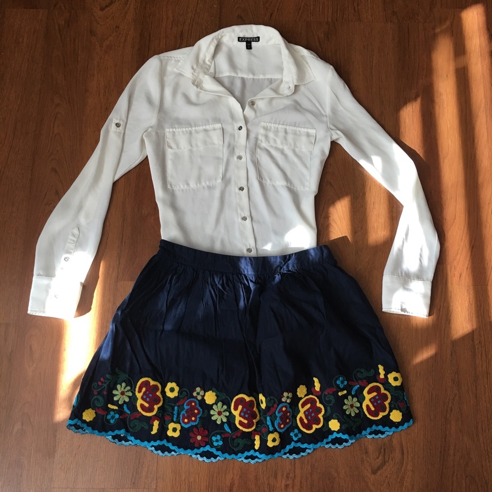 Hazel embroidered circle mini skirt